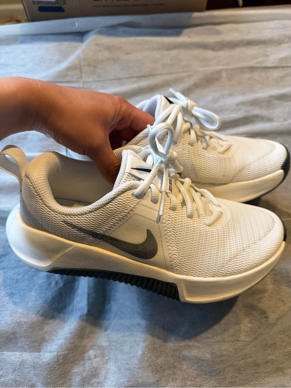 Nike White & Gray Women’s Athletic Training Sneakers